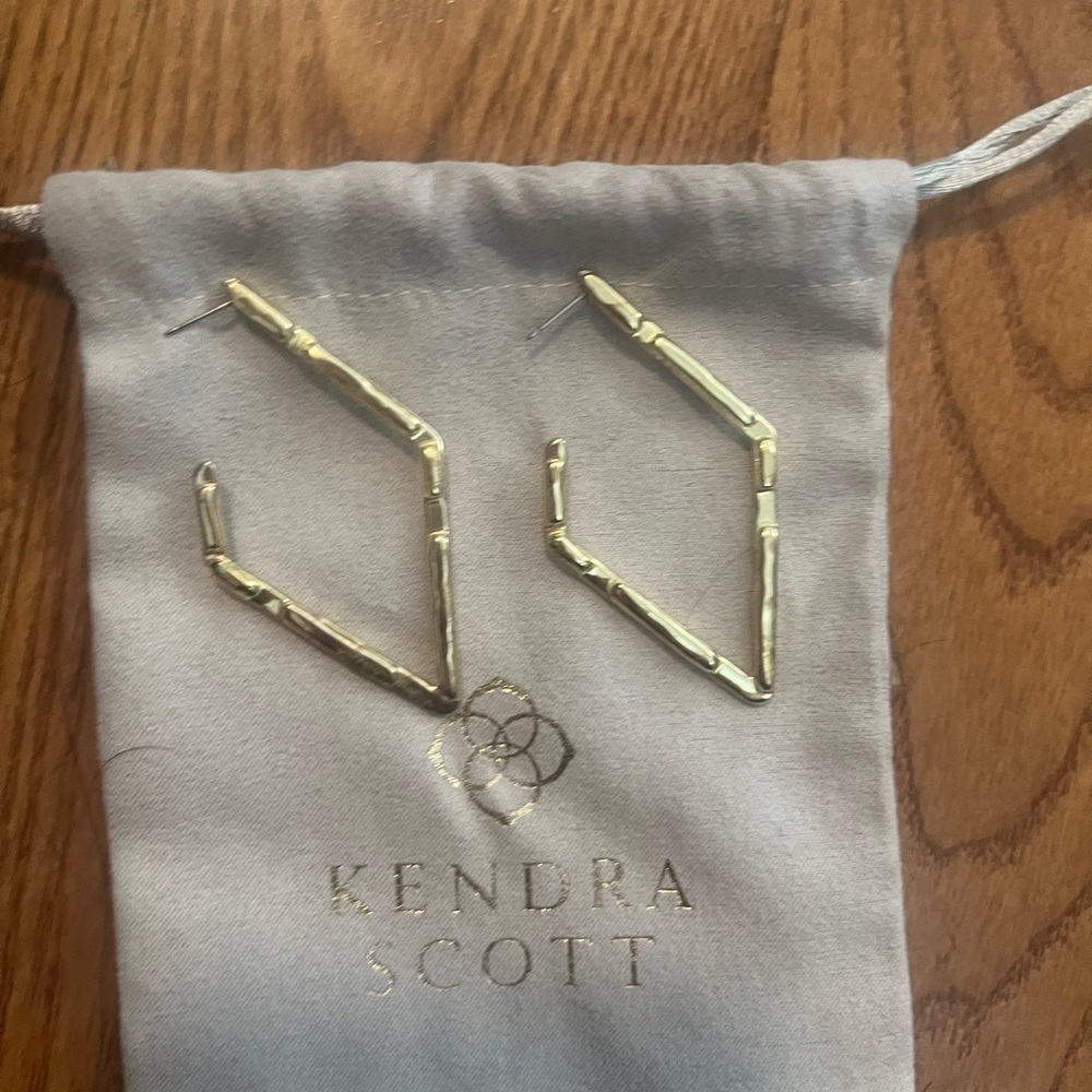 Kendra Scott Rylan Hoop Earring - Picture 2 of 2